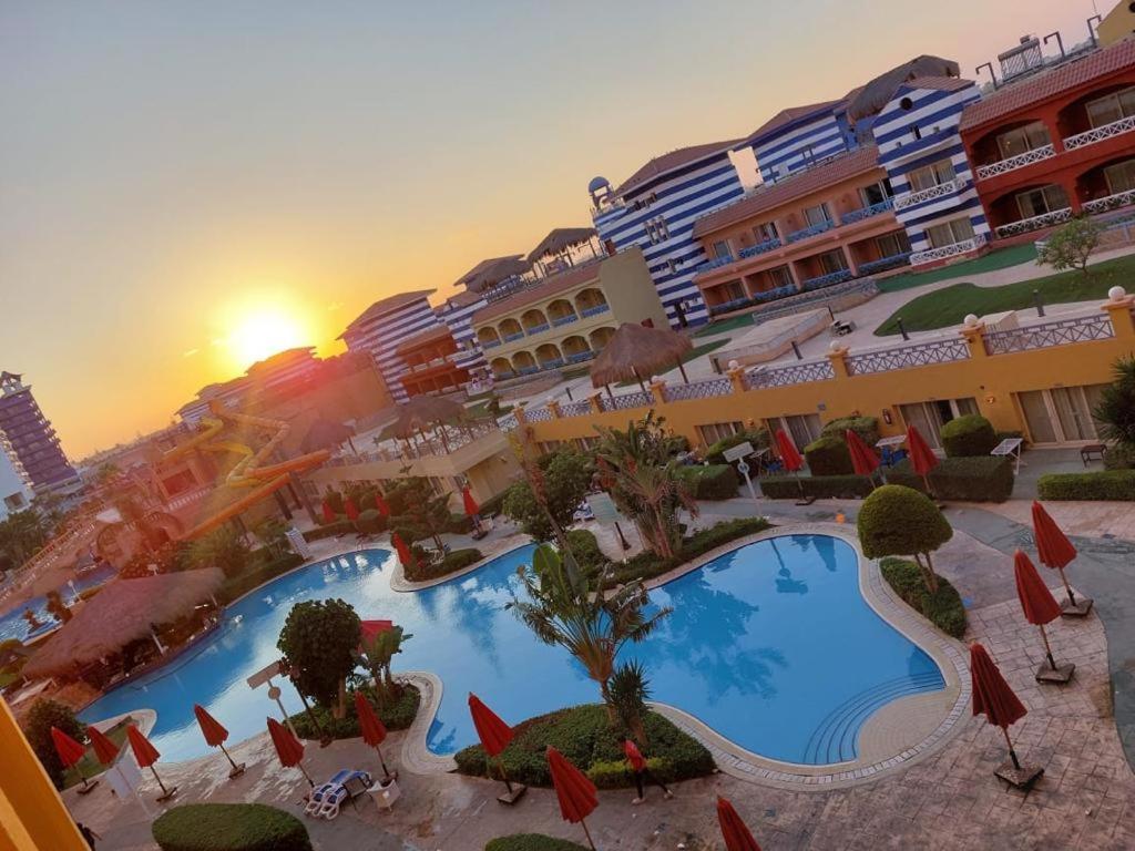 Porto Marina Resort Chalets Families Only El Alamein Kültér fotó